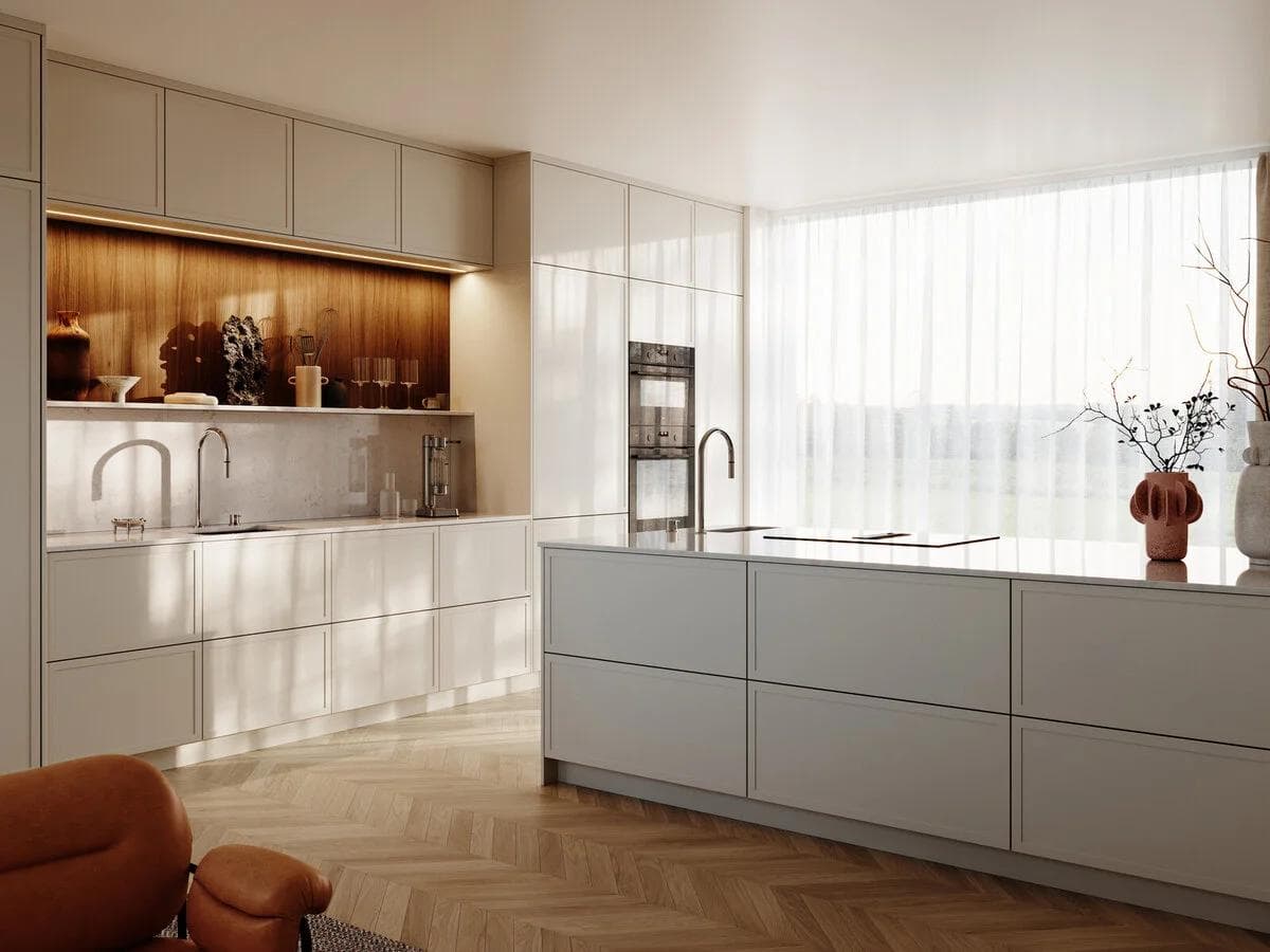 Pocketdør på kjøkkenet skjuler det du ønsker inne i høyskap.