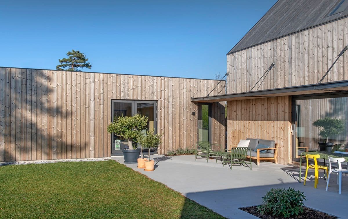 Impregnert ytterkledning hytte i mlamfuru.