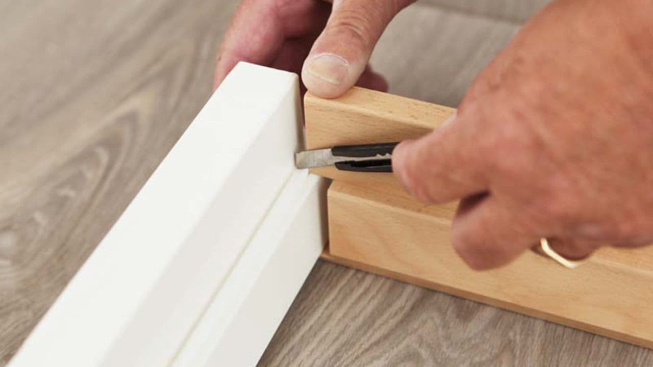 Dempelist som skrus sammen.