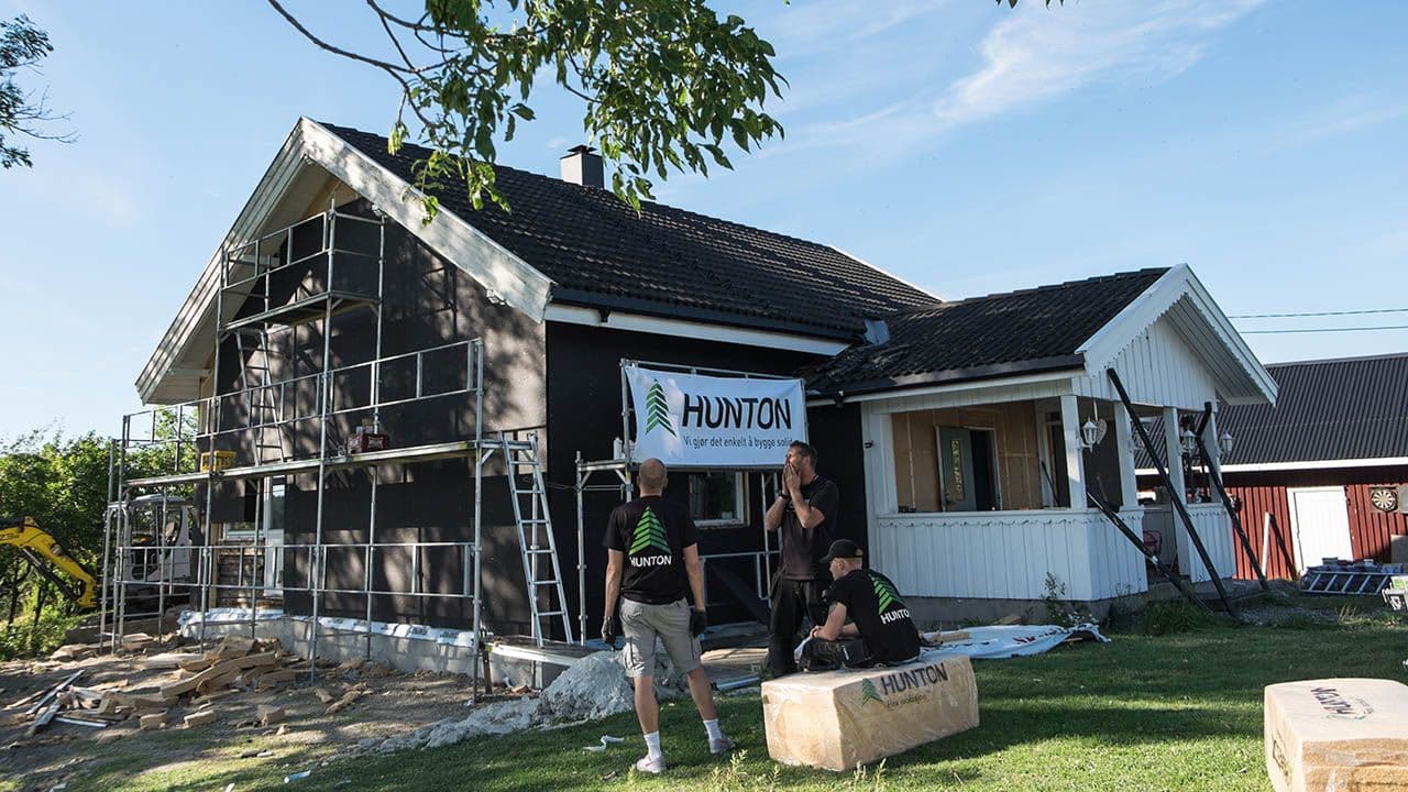 Hus med montert vindsperre.